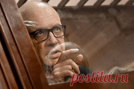 Завершено следствие по делу адвоката Талантова о дискредитации российской армии. Следственный комитет России (СКР) завершил расследование уголовного дела в отношении адвоката, обвиняемого в дискредитации Вооруженных сил России и экстремизме. Речь идет о защитнике советника «Роскосмоса» Ивана Сафронова — Дмитрии Талантове. Ему вменяется три эпизода о фейках про армию и два эпизода по экстремизму.