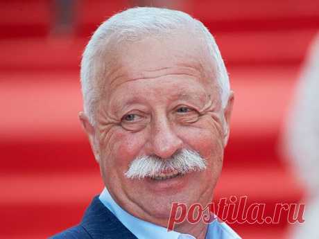 Леонид Якубович: как чувствует себя ведущий после травмы колена