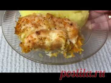 Рыба по-французски! Вкуснота невероятная! Рецепт:Филе рыбы -400 гСоль- по вкусуЧерный молотый перец- 1/5 ч.л.Оливковое масло-2 ст.л.Морковь-2 штЛук-2 штСметана-2 ст.л.Соевый соус-2 ст.л.Горчица-1 ч.л.Сыр- 50 гВыпекать в духовке при температуре 180’С  (392’F) 30 минут.