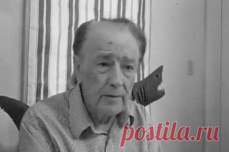 В возрасте 101 года умер номинированный на «Оскар» оператор Билл Батлер. Скончался американский кинооператор и номинант премии «Оскар» Билл Батлер (имя при рождении — Уилмер Кейбл Батлер). Кинематографист умер в среду, 5 апреля, в возрасте 101 года. Причина смерти не уточняется. Батлер работал над такими картинами, как «Челюсти», «Разговор» и «Крестный отец» Фрэнсиса Форда Копполы.