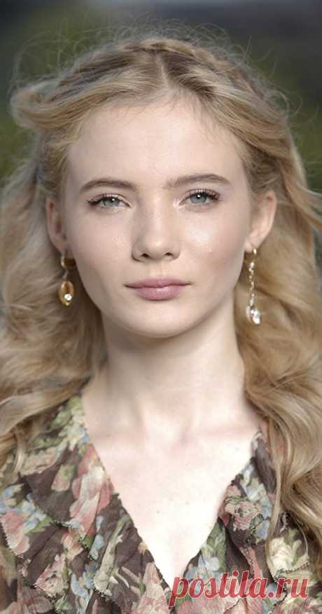 Фрейя Аллан