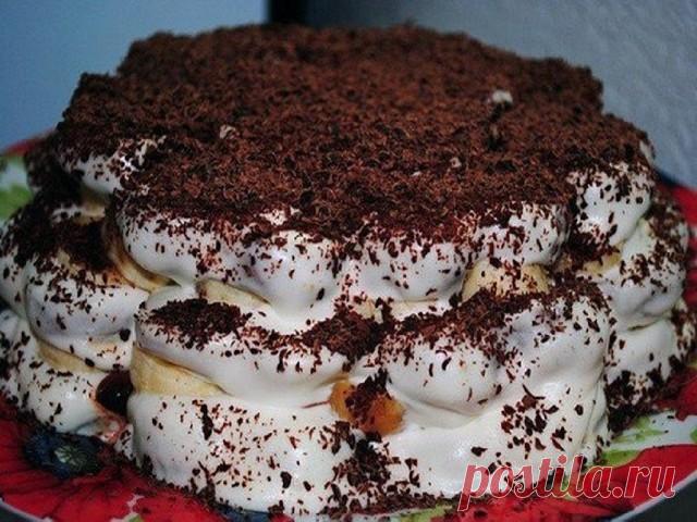 Банановый торт из пряников с грецким орехом
Ингредиенты:
-сметана 20% 500 г 
-пряники 500 г 
-пудра сахарная 100 г 
-банан 2 шт. 
-орехи грецкие 1 стакан 
Дальше »»» http://vkyss.blogspot.com/2016/12/bananovyj-tort-iz-prjanikov-s-greckim-orehom.html