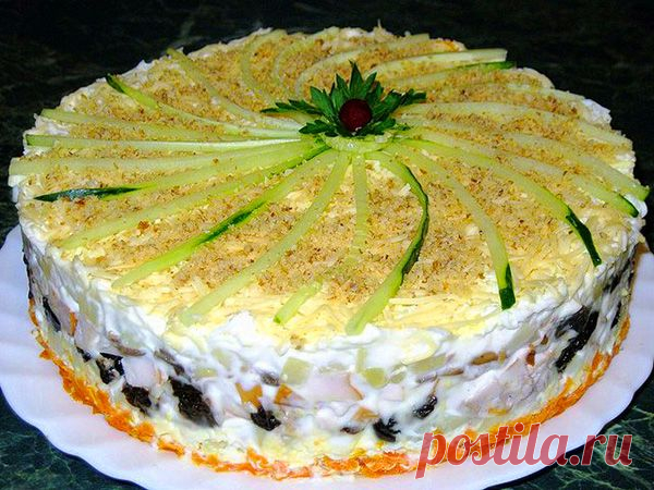 Слоеный закусочный торт