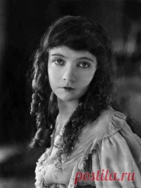 Лиллиан Гиш (Lillian Gish)