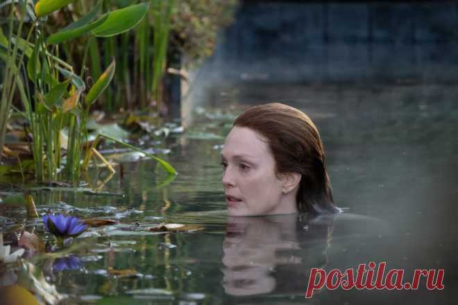 Первые кадры сериала «История Лизи» по роману Стивена Кинга — с Джулианной Мур в главной роли | Новости | Мир фантастики и фэнтези Давненько у нас не было экранизаций Стивена Кинга! Вот эта выйдет 4 июня.