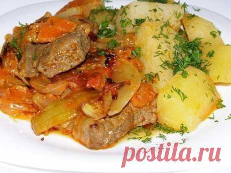 Вкуснейшее жаркое по-домашнему — вкуснее не бывает! Ингредиенты: мясо — 500 грамм лук — 1 штука морковь — 1 штука перец болгарский — 1 штука помидоры — 2 штуки картофель Приготовление: Нарезаем мясо кусочками и...