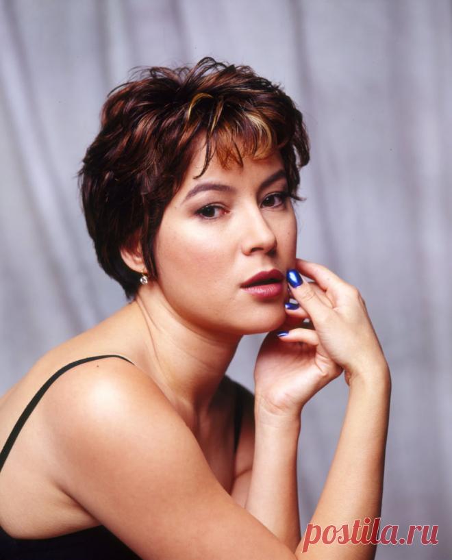 Дженнифер Тилли, 16 сентября, 1958