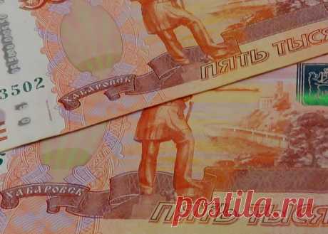 Совершая покупки в гипермаркете, женщина заметила на полу в одном из отделов… | Юридические тонкости | Дзен