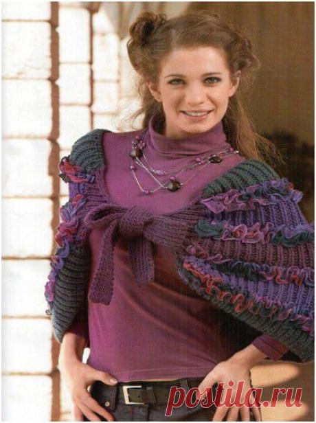 Накидка с рюшами.