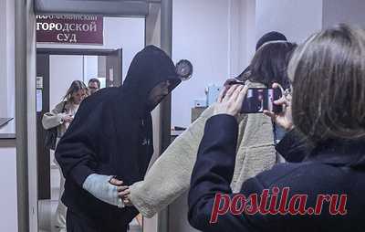 ТАСС: полиция прекратила преследование Гуфа по делу о грабеже в Подмосковье. Версия рэпера о том, что он не был зачинщиком потасовки, подтвердилась, сообщили в правоохранительных органах