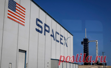 WSJ узнала о секретном контракте SpaceX с властями США на $1,8 млрд. Американская частная компания SpaceX заключила с правительством США секретный контракт на $1,8 млрд.