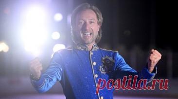 «Решение о переговорах далось с трудом»: Плющенко решил дать маме Костылевой ещё один шанс. Елена Костылева всё ещё может остаться в «Ангелах Плющенко», хотя и её мама Ирина, и тренер были изначально настроены прервать сотрудничество. Тем не менее нашлось некое заинтересованное лицо, которое решило провести переговоры. Не исключено, что подействовало и веское слово Татьяны Тарасовой, буквально потребовавшей от двукратного олимпийского чемпиона не бросать 14-летнюю фигуристку. По крайней мере,…