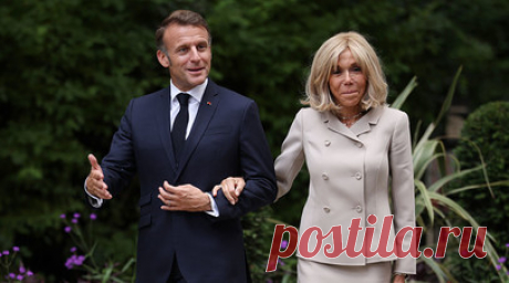 BFMTV: у Брижит Макрон было указано мужское имя на сайте налоговой. Жена президента Франции Эммануэля Макрона Брижит была зарегистрирована на официальном сайте налоговой страны под мужским именем Жан-Мишель. Читать далее