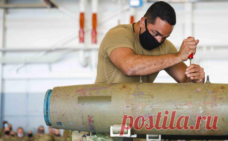 Bloomberg узнал о планах США не закупать гиперзвуковую ракету ARRW. ВВС США проведут два дополнительных летных испытания гиперзвуковой ракеты AGM-183A от Lockheed, но не будут осуществлять ее закупки. Власти видят больше перспектив у гиперзвуковой ракеты от Raytheon, пишет агентство