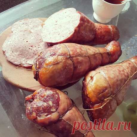 Колбаса из голеней индейки. Рецепт https://vk.com/photo-92091251_456245355 (подробное описание под фото, в коментах)