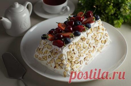 Ангельский торт - рецепт с пошаговыми фото | ne-dieta Предлагаю вам простой рецепт очень легкого торта, для которого готовится необычный белоснежный бисквит на белках и крем из взбитых сливок. Этот десерт подойдет и лакомкам, и всем желающим похудеть.