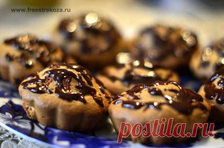 В данном случае у меня кекс с черникой. Выглядит очень даже прилично, а на вкус еще заманчивей...