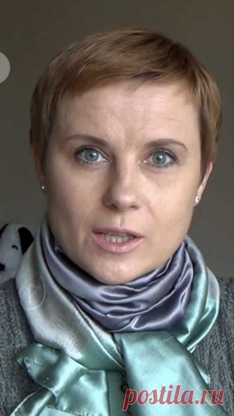 Вязаный длинный жилет