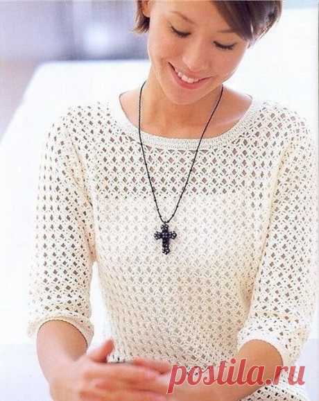 Пуловер белый крючком - Клуб-ок Пуловер связан несложным узором. Вязание крючком. Выкройки даны на 46 размер, расход пряжи — 340 грамм. Подробно ряд от ряда все спуски пройм и выреза горловины можно выполнить по схемам.