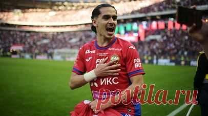 Двойной удар по конкурентам: «Спартак» может подписать лидера «Кадиса» Бонгонда и Медину из ЦСКА. «Спартак» близок к приобретению нападающего «Кадиса» Тео Бонгонда. По информации СМИ, трансфер обойдётся москвичам в €7 млн, а ещё €3 млн они могут выплатить в виде бонусов. Кроме того, в ближайшее время десятикратные чемпионы России могут усилиться и хавбеком ЦСКА Хесусом Мединой. Официального подтверждения его перехода в стан принципиального соперника пока не было. Читать далее