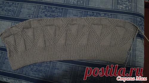 Мужской пуловер узором 