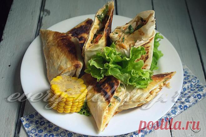 Закуска из лаваша с крабовыми палочками, рецепт с фото