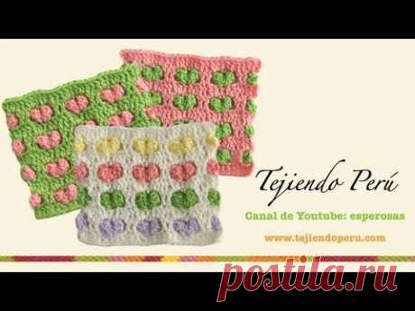 Punto con corazones en relieve para tejer a crochet
