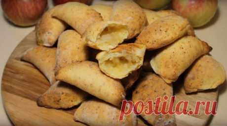 Готовлю третий раз с разной начинкой. Вкусные пирожки по-быстрому Это рецепт очень вкусных пирожков на творожном тесте. Начинку можно делать разную. Пирожки разлетаются моментально, они нравятся и взрослым и детям. Рецепт пирожков по-быстрому: мука - 320г соль - щепотка сахар - 2 ст л творог любой жирности - 200г сметана - 200 мл яйцо - 1 шт для начинки 2...