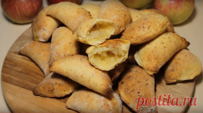 Готовлю третий раз с разной начинкой. Вкусные пирожки по-быстрому Это рецепт очень вкусных пирожков на творожном тесте. Начинку можно делать разную. Пирожки разлетаются моментально, они нравятся и взрослым и детям. Рецепт пирожков по-быстрому: мука - 320г соль - щепотка сахар - 2 ст л творог любой жирности - 200г сметана - 200 мл яйцо - 1 шт для начинки 2...