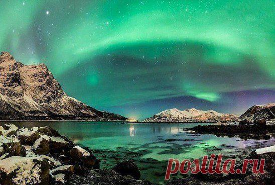 Северное сияние после снегопада, Квалёйа, Тромсё, Норвегия