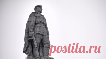 В болгарском Пловдиве депутаты предложили демонтировать памятник «Алёша». В болгарском Пловдиве в муниципальный совет внесли предложение о демонтаже и переносе памятника советскому солдату-освободителю «Алёша». Читать далее