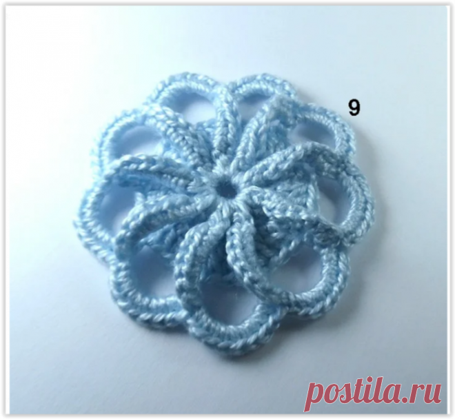 Вяжем красивый цветок крючком с серединкой 