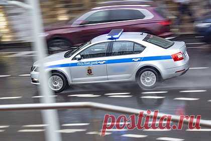 Россиянин развратил десятерых детей на площадке и пошел под суд. В Феодосии суд рассмотрит дело 37-летнего местного разнорабочего, развратившего десятерых детей в возрасте от 7 до 10 лет. 30 мая 2022 года фигурант совершил акт эксгибиционизма на спортивной площадке в Комсомольском парке. Там находились потерпевшие. Мужчину задержали студенты техникума.