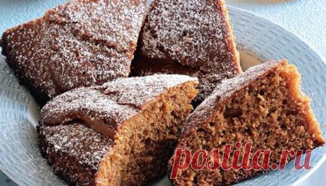 «Медовый леках на Рош ха-Шана»

Автор варианта приготовления шеф-повар © Феликс Ручаевский
Сколько существует еврейских хозяек, столько найдётся и рецептов медовиков. Я не знаю наверняка, как готовят леках другие – у меня его вкус ассоциируется с ароматом гвоздики, которую добавляла в медовое тесто мама. Хотя некоторые хозяйки добавляют в леках корицу и даже имбирь.
Запахи вообще вещь, запоминающаяся на годы, и именно они – главные возбудители ностальгии по времени, когда ...