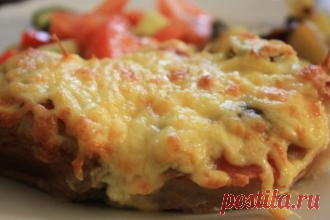 Сочное и безумно вкусное мясо в фольге с грибами и помидорами