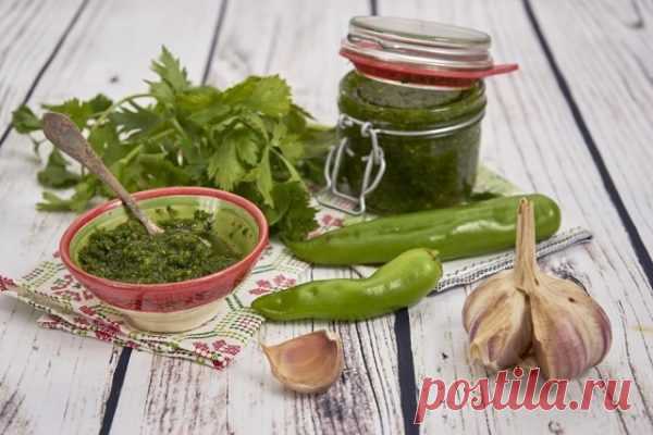 Аджика из петрушки – необыкновенно вкусная и очень пикантная приправа к любому блюду – БУДЬ В ТЕМЕ