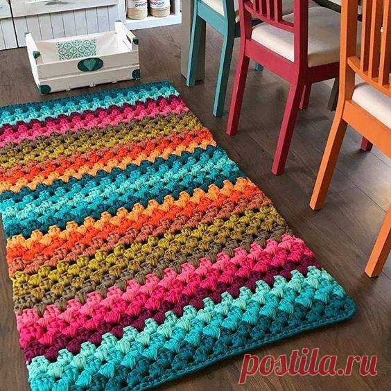 (3) Facebook