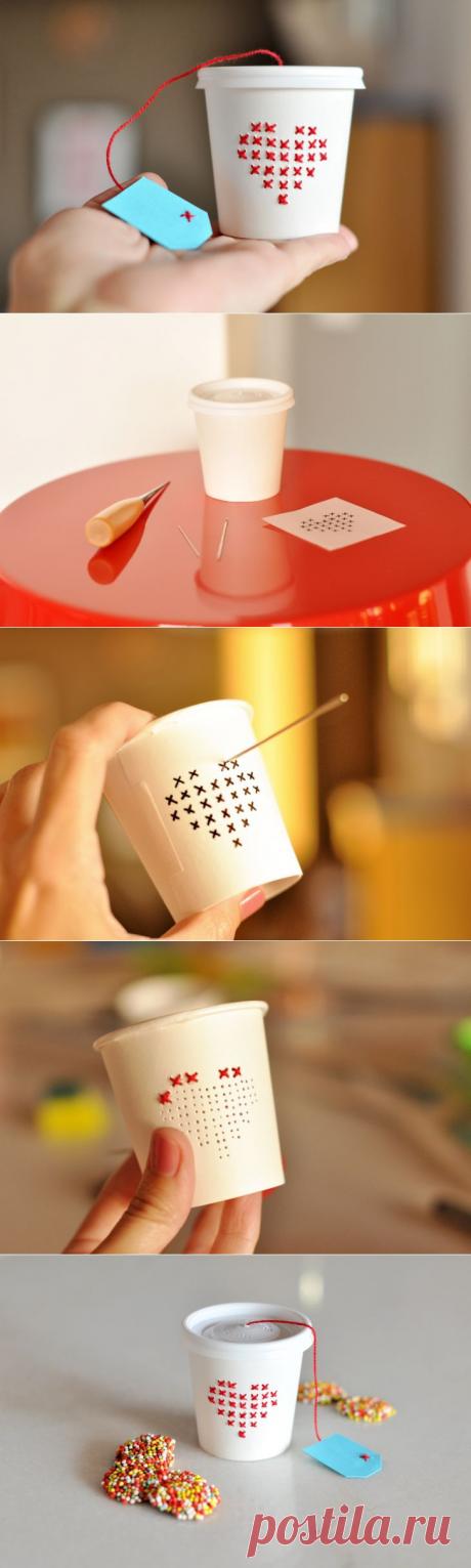 Вышитая упаковка подарка на 14 февраля (DIY) / Упаковка подарков /