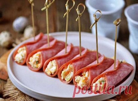 Рулетики из ветчины с крабовыми палочками и сыром — Мой садочек