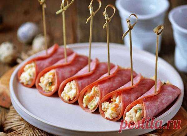 Рулетики из ветчины с крабовыми палочками и сыром — Мой садочек