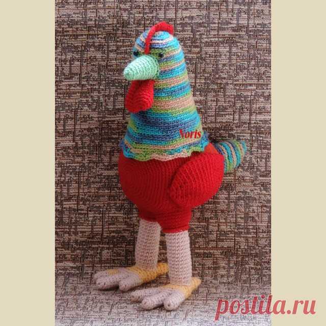 Ещё один петушок, в пару к синему ;-) #годпетуха #вяжукрючком #петухкрючком #crocheting #handmade #интерьернаяигрушка #вязанаяигрушка #вязаниеназаказ #символгода