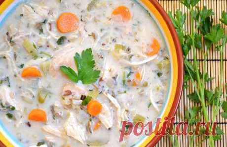 Сливочный суп с курицей и рисом