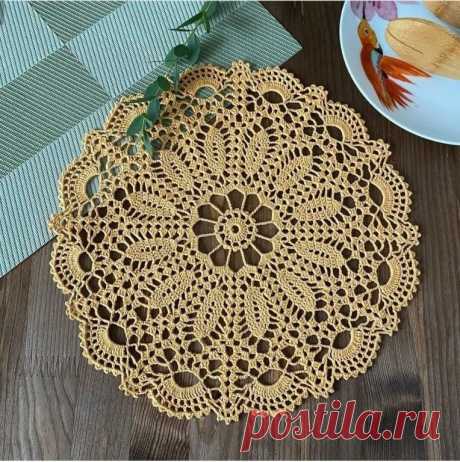 (10) Facebook
