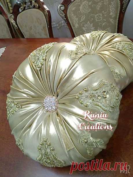 Pin page