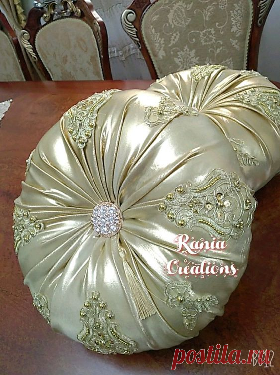 Pin page