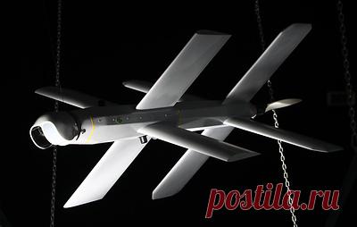 Советник главы МО Украины заявил, что Киев нуждается в средствах борьбы с БПЛА "Ланцет". По словам Юрия Сака, Украина обеспокоена появлением у российских военных таких беспилотников