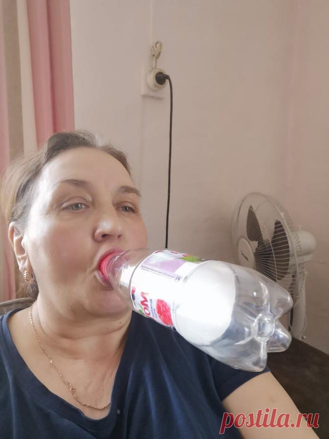 Смотрю телевизор с ложкой во рту: подтягиваю овал лица | Похудеть-помолодеть | Яндекс Дзен