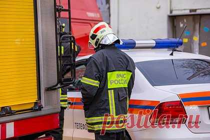 Четыре человека пострадали при взрыве газа в частном доме. В частном доме Махачкалы произошел взрыв газа. Взрыв произошел на улице Затеречной. Пострадали четыре человека, еще одного врачи не смогли спасти. После взрыва последовал пожар, его площадь составила 20 квадратных метров. Среди пострадавших — трое детей. Подробностей об их состоянии не приводится.
