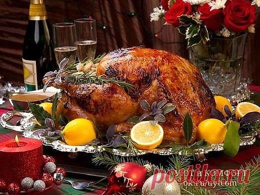 Рецепты маринадов для курицы

Рецепт 1. Маринад для курицы гриль

Требуемые ингредиенты:

• свежий имбирь – 4 см;
• яблочный уксус – 2 ст.л.;
• мед – 3 ст.л.;
• кунжутное масло - 1 ст.л.;
• лимонный сок - ст.л.;
• чеснок – 4 зуб.;
• кунжутные семечки – 1 ст.л.

Способ приготовления:

Готовить маринад не сложно. Достаточно перемешать в сосуде все ингредиенты.

Чеснок продавливаем чесночницей. Очищенный имбирь натираем на мелкой терке. На водяной бане нагреваем мед, добавляе...