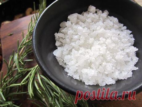 Скраб сода+соль+лимон: для свежести и сияния кожи - Ladiesvenue.ru Скраб сода с морской солью и соком лимона - это великолепное домашнее очищающее и отшелушивающее средство, которое заставит вашу кожу сиять чистотой